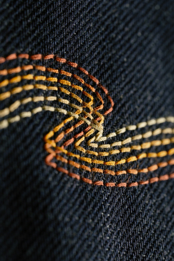 GRITTY JACKSON DRY SUNBURNS