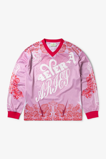 GRAPHIC GOTHIC LACE AIRTEX LS TEE