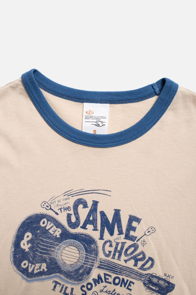 LOVA GITARR T-SHIRT DUSTY WHITE