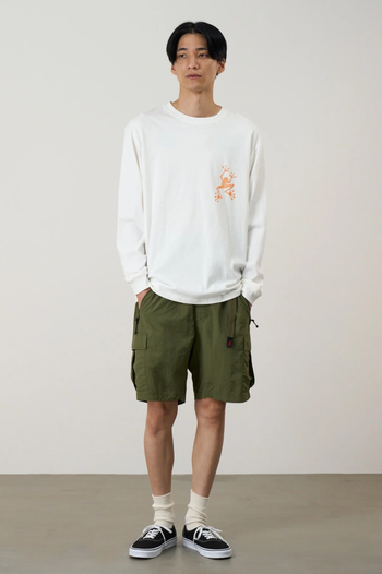 STICKY HANDS L/S TEE