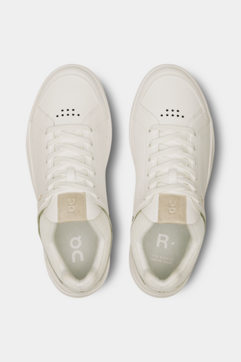 THE ROGER CENTRE COURT W