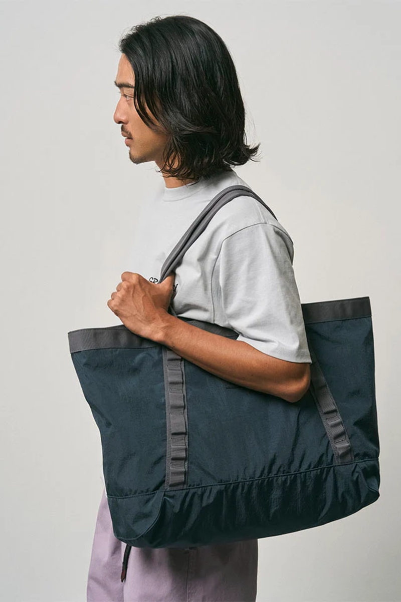 CLIMBING TOTE