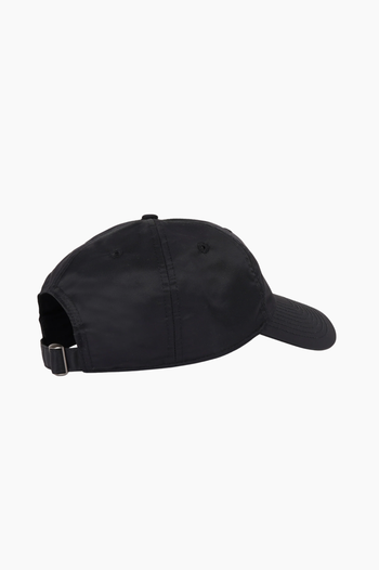 RUNNING WOMAN NYLON HAT