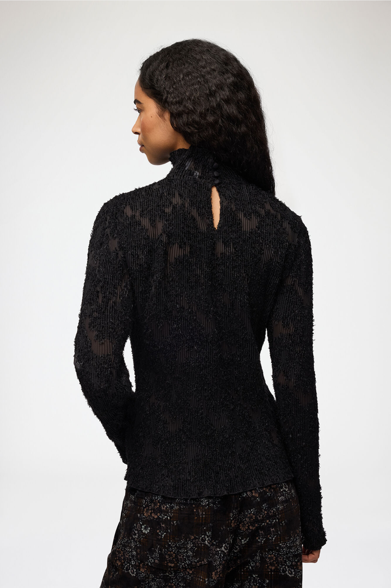 PLEATED FIL COUPE TURTLENECK