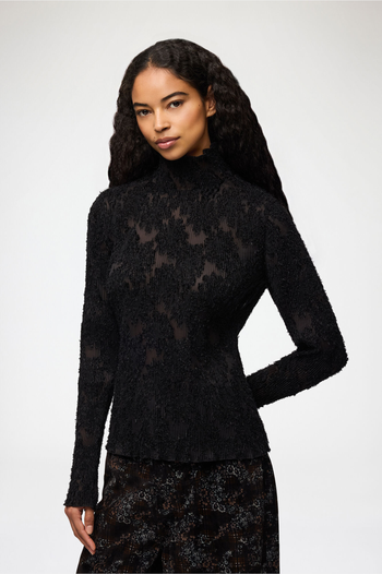 PLEATED FIL COUPE TURTLENECK