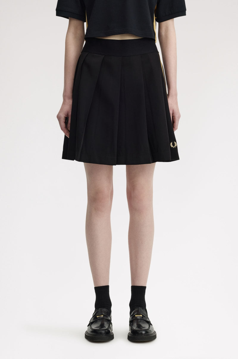 TAPE DETAIL PLEATED SKIRT