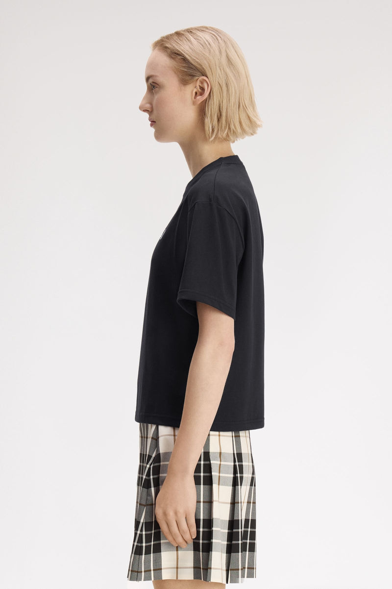 EMBROIDERED T-SHIRT