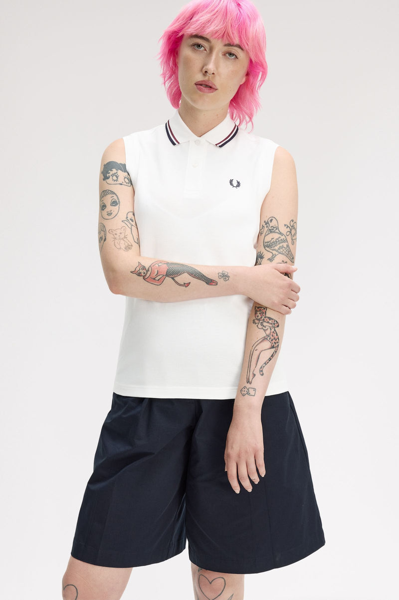 SLEEVELESS TWIN TIPPED FRED PERRY SHIRT