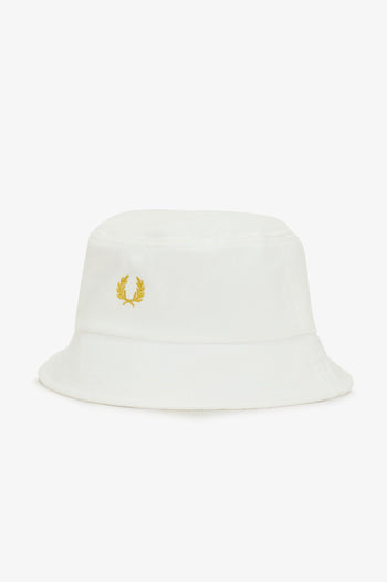 PIQUE BUCKET HAT