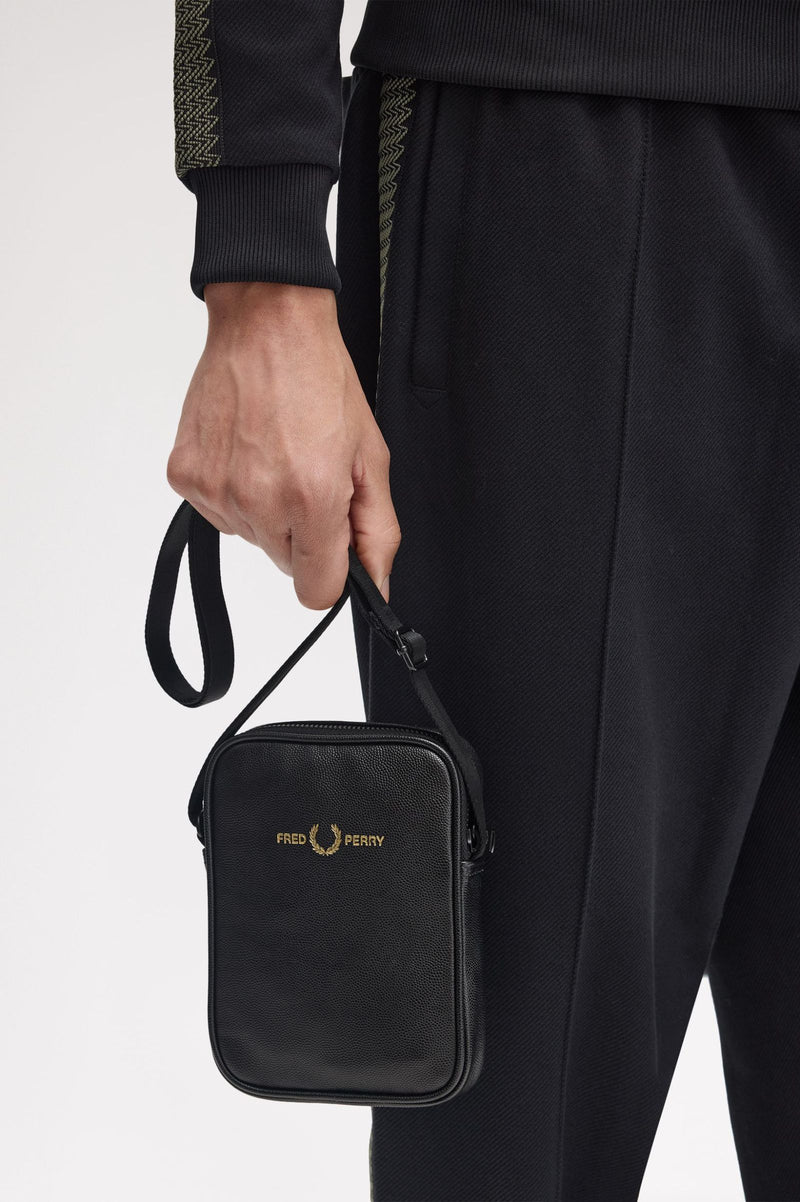 SCOTCHGRAIN LEATHER SIDE BAG