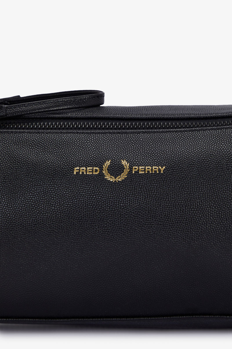 SCOTCHGRAIN LEATHER WASH BAG