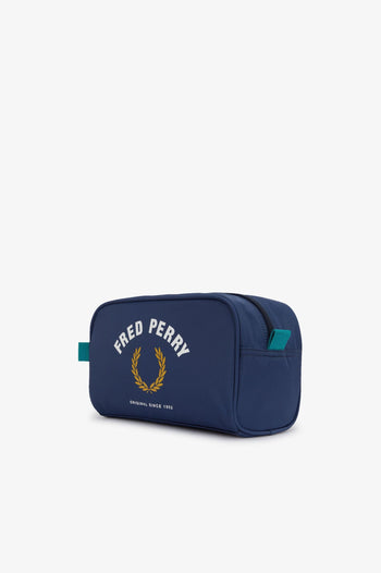 SPORTS NYLON WASH BAG