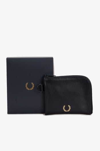 SMOOTH LEATHER ZIP AROUND WALL