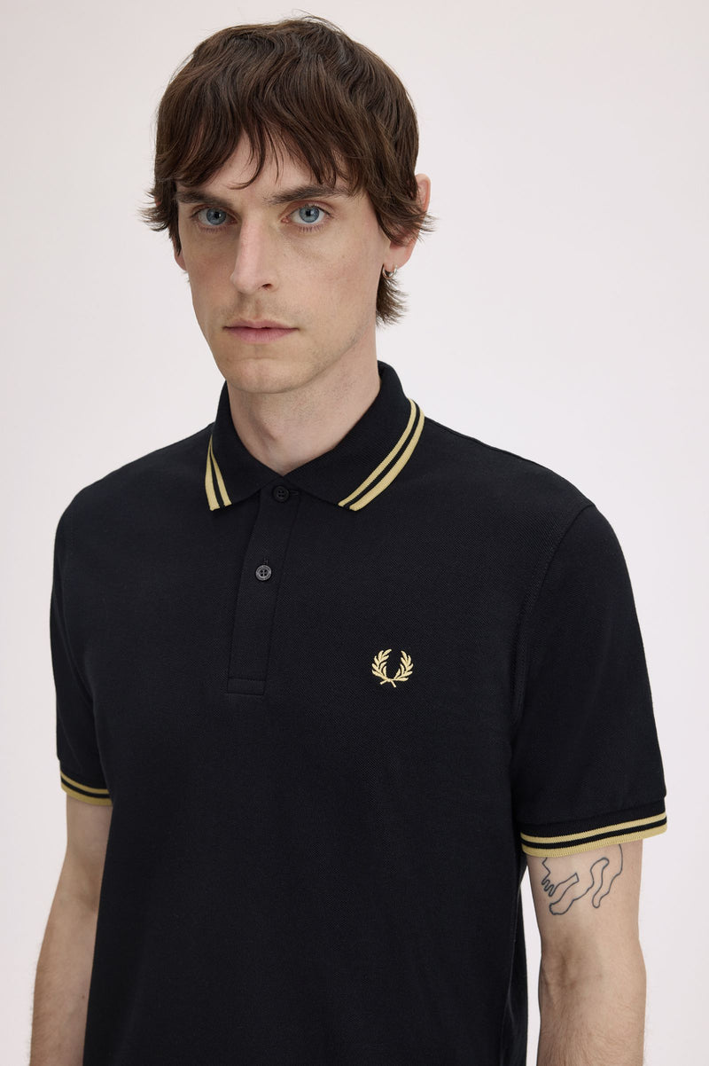 TWIN TIPPED FRED PERRY SHIRT