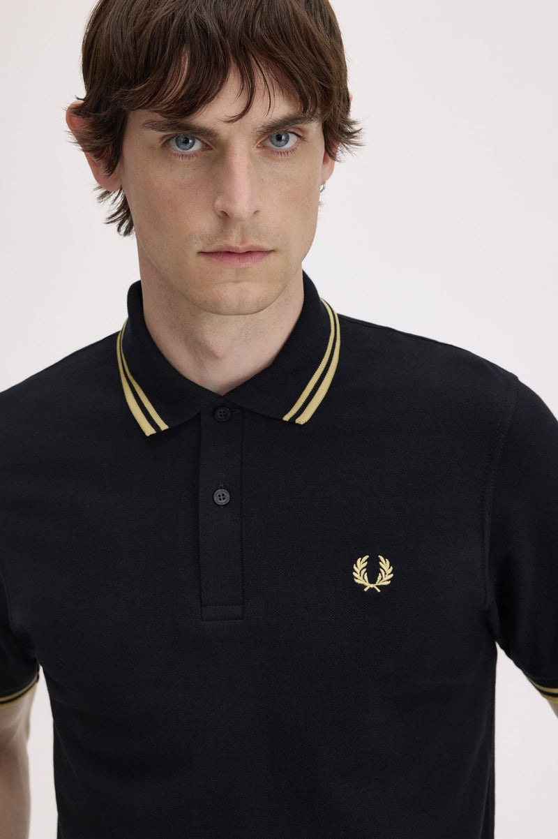 TWIN TIPPED FRED PERRY SHIRT