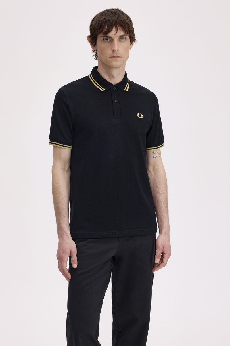 TWIN TIPPED FRED PERRY SHIRT