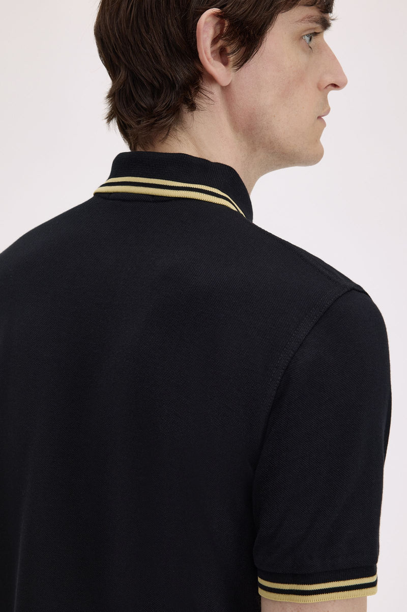 TWIN TIPPED FRED PERRY SHIRT