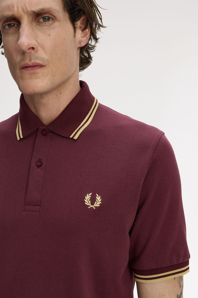 TWIN TIPPED FRED PERRY SHIRT