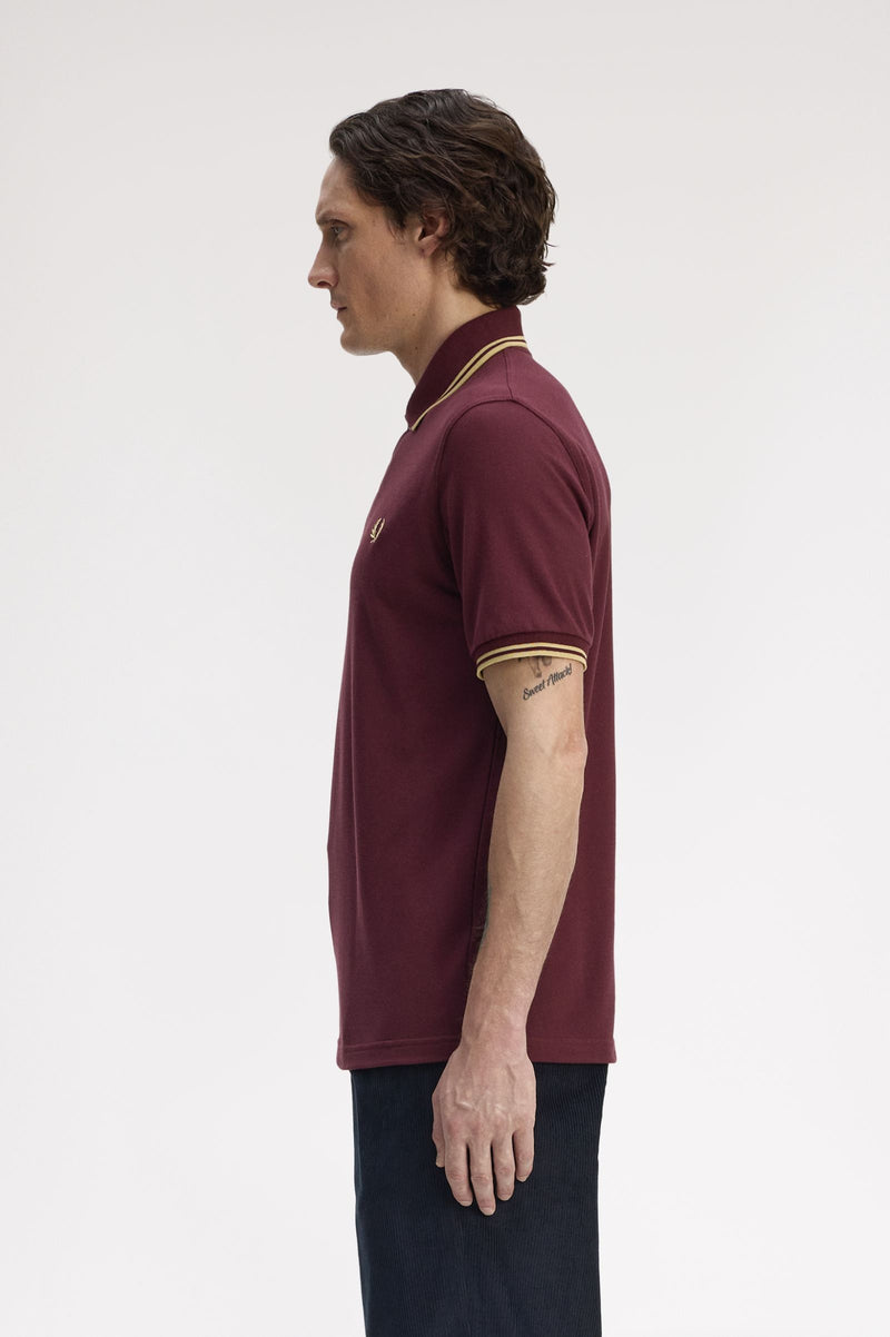 TWIN TIPPED FRED PERRY SHIRT