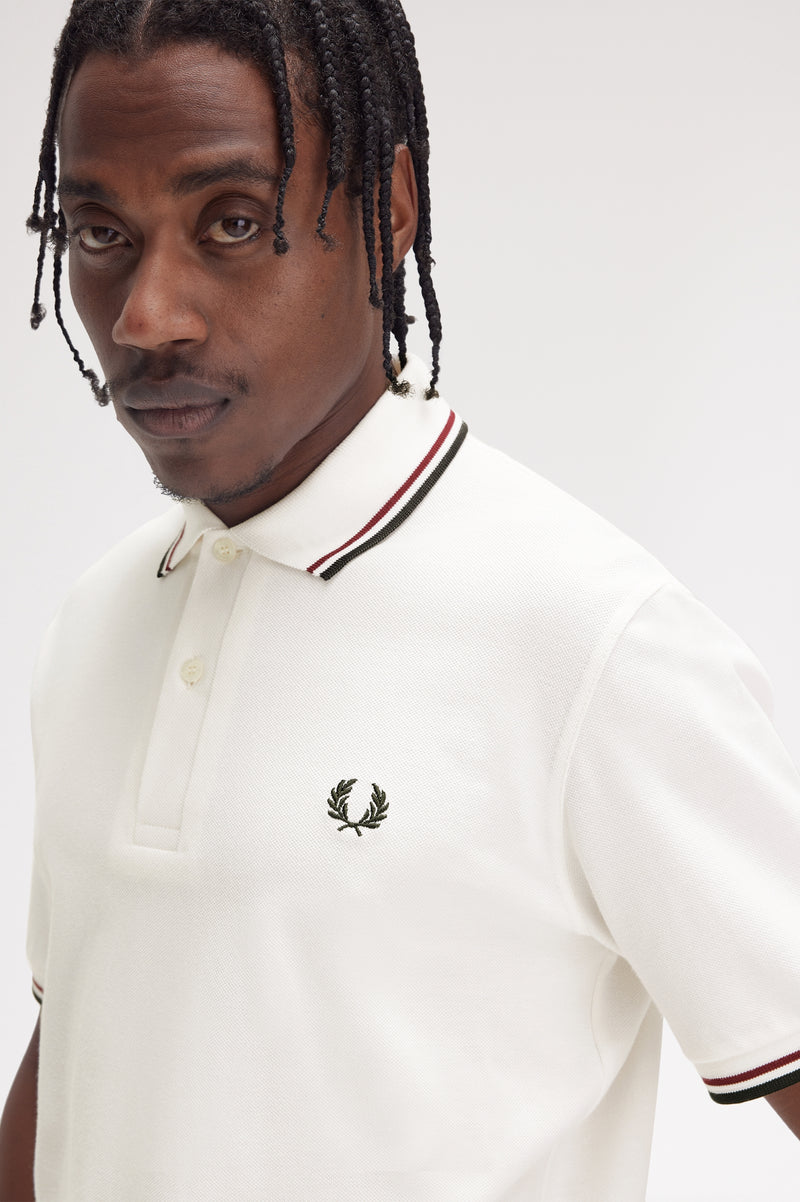 THE TWIN TIPPED FREDPERRY SHIRT