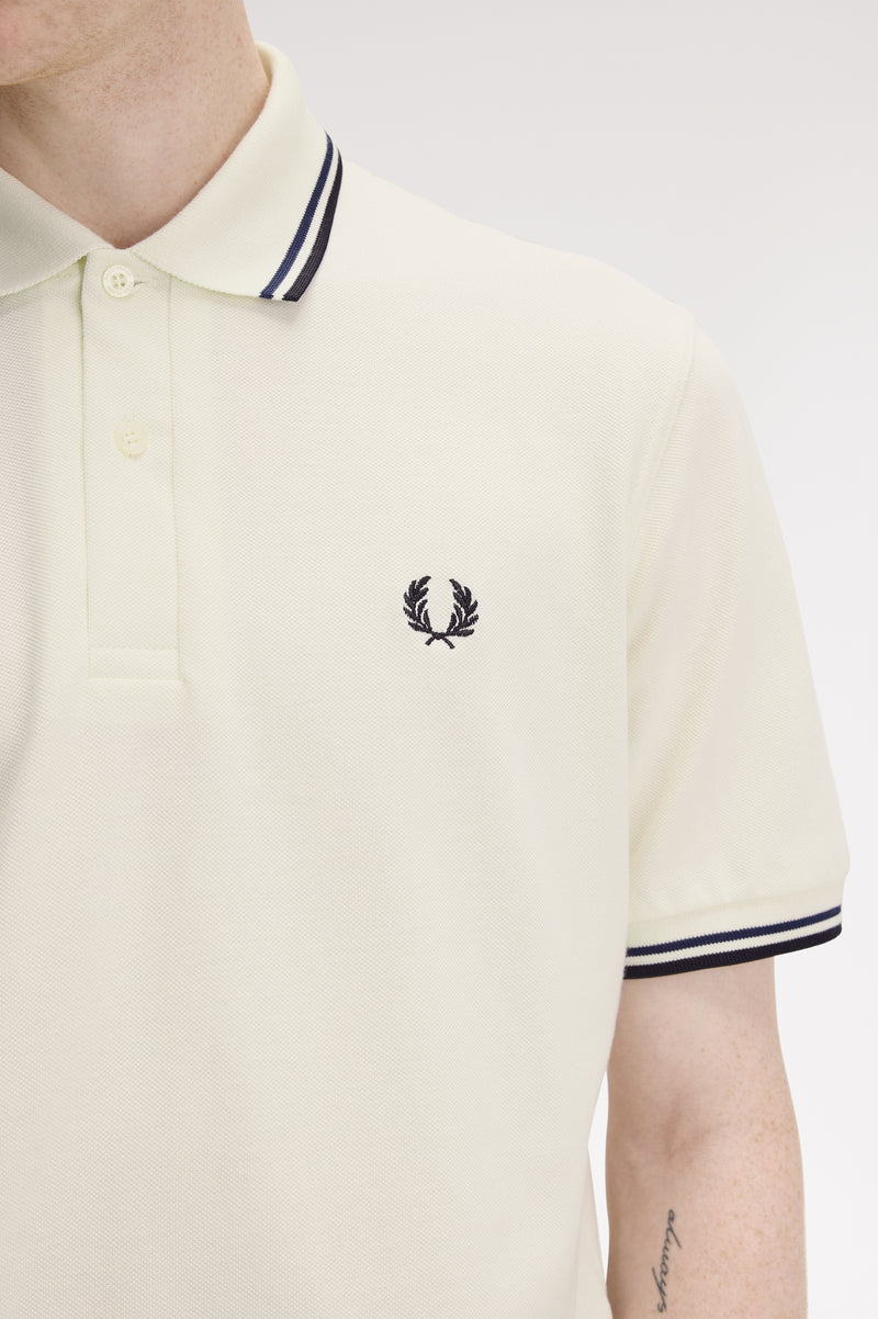 THE TWIN TIPPED FREDPERRY SHIRT