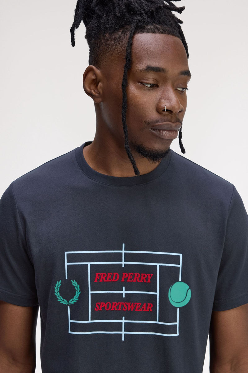 TENNIS COURT GRAPHIC T-SHIRT