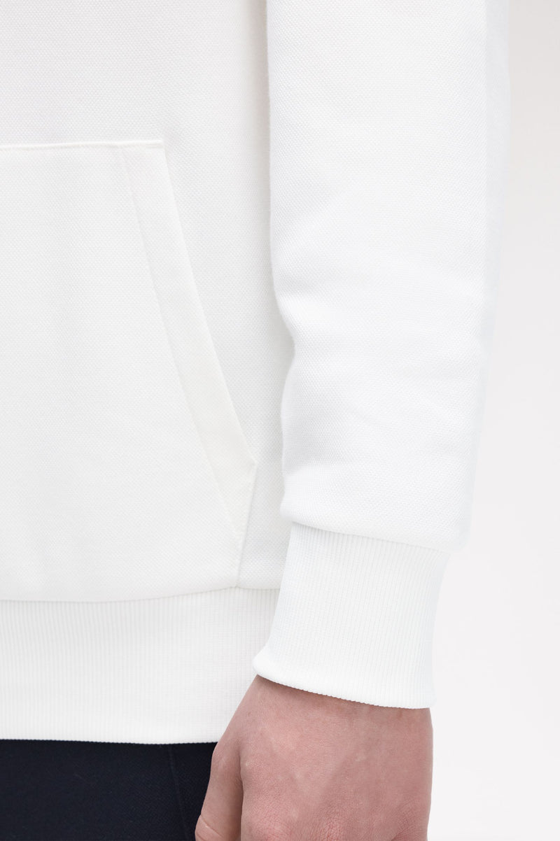 TENNIS BADGE COLLARED SWEATSHIRT