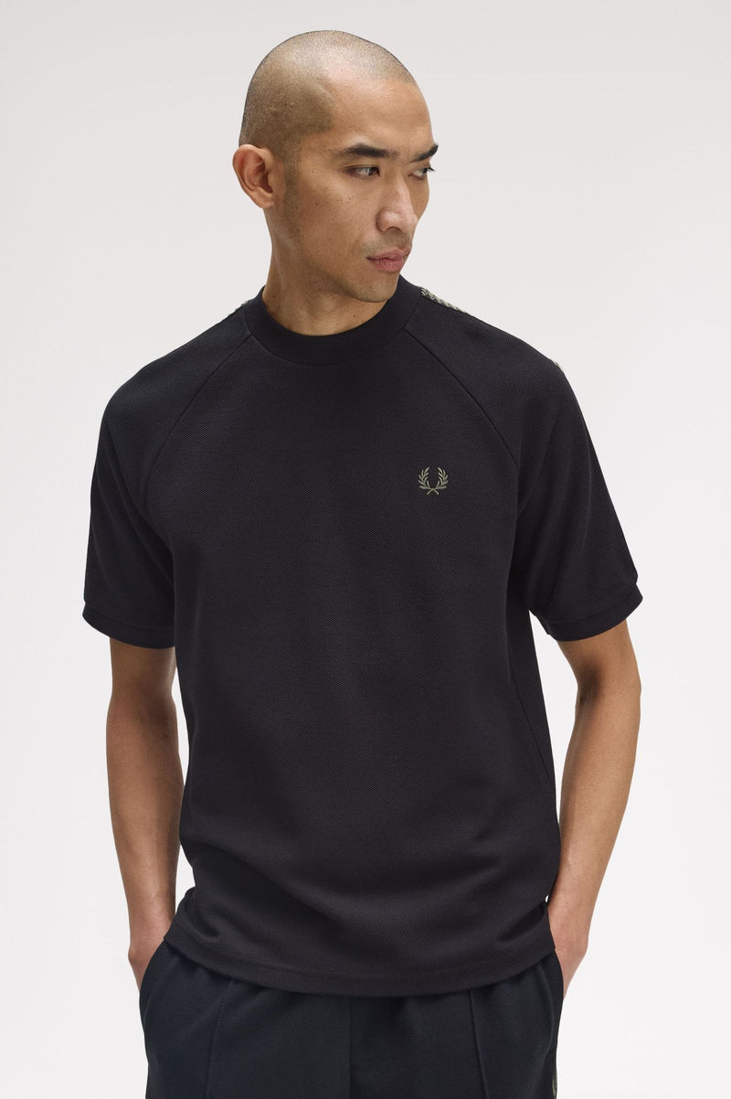 TENNIS GRIP TAPED T-SHIRT