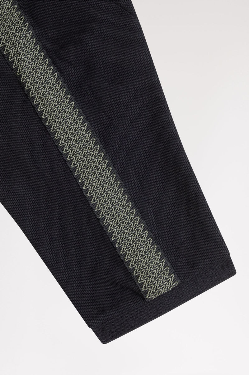 TENNIS GRIP TAPED T-SHIRT