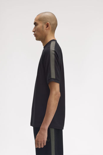 TENNIS GRIP TAPED T-SHIRT