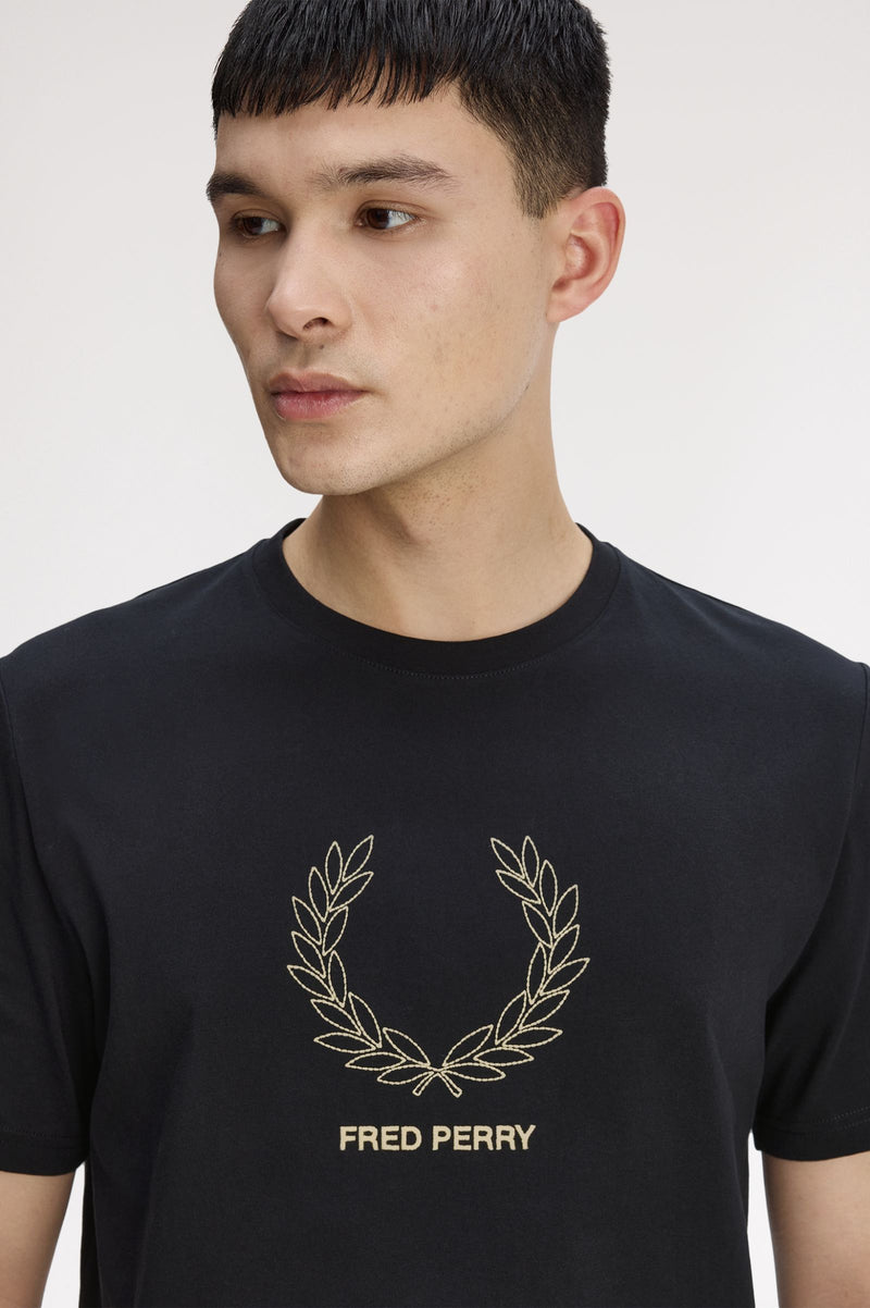 OUTLINE LAUREL WREATH T-SHIRT