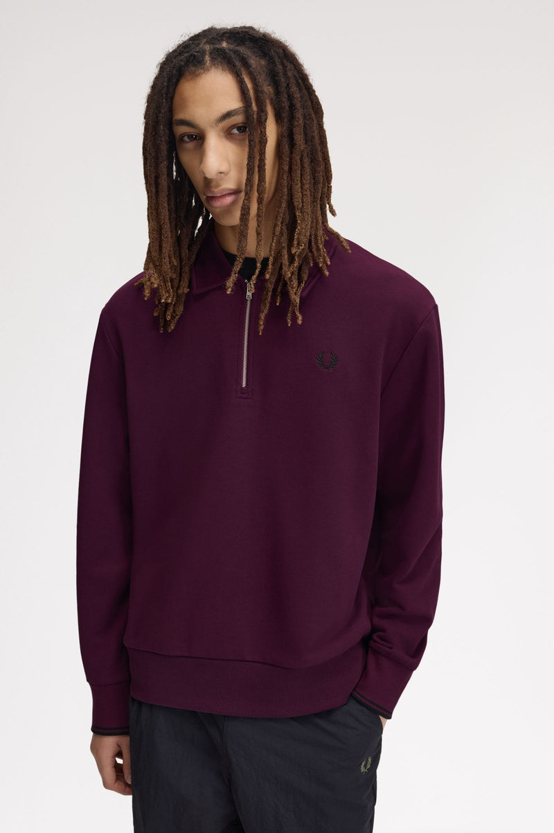 HALF ZIP COLLARED SWEATSHIRT