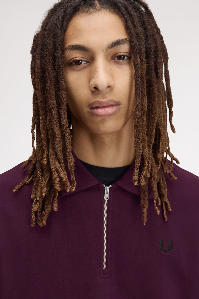HALF ZIP COLLARED SWEATSHIRT