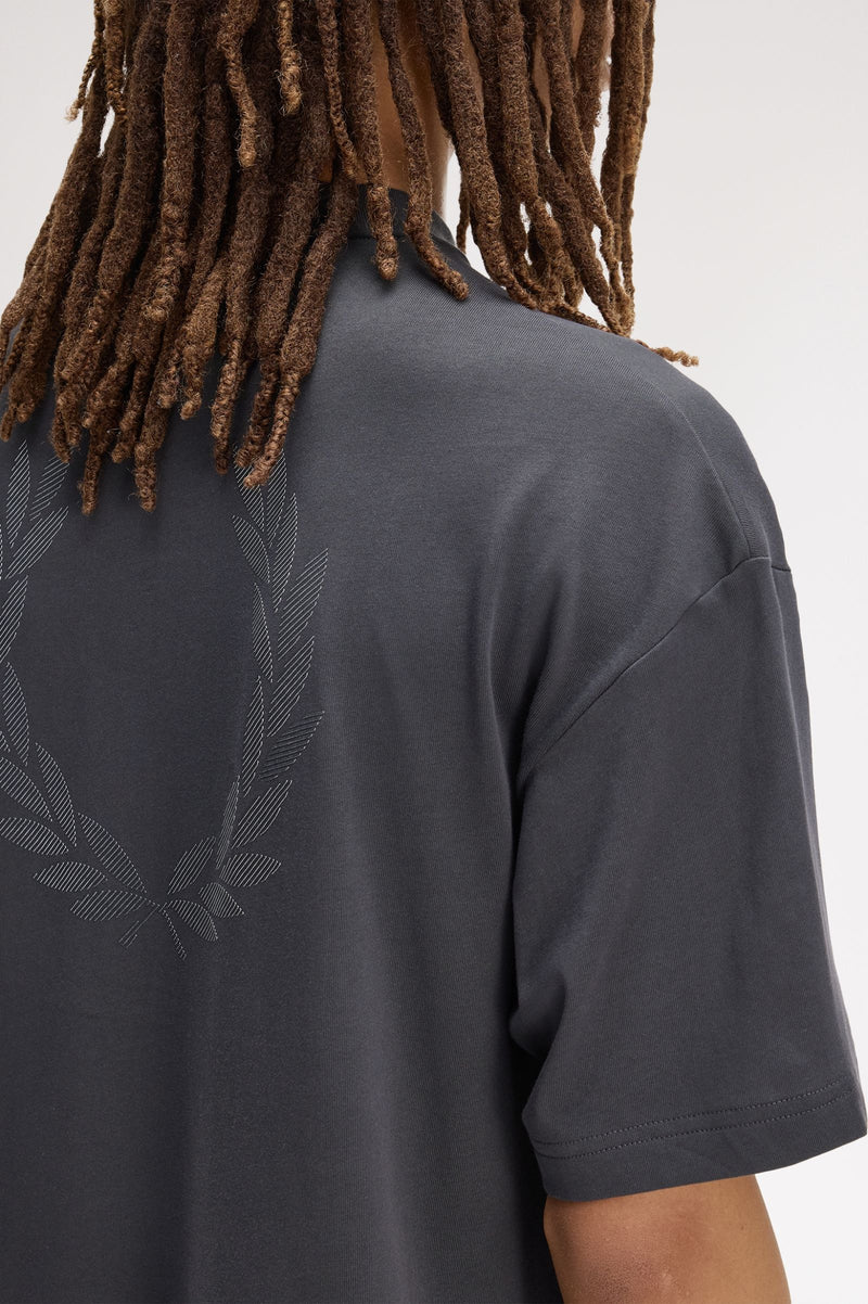 BACK PRINT LAUREL WREATH T-SHIRT