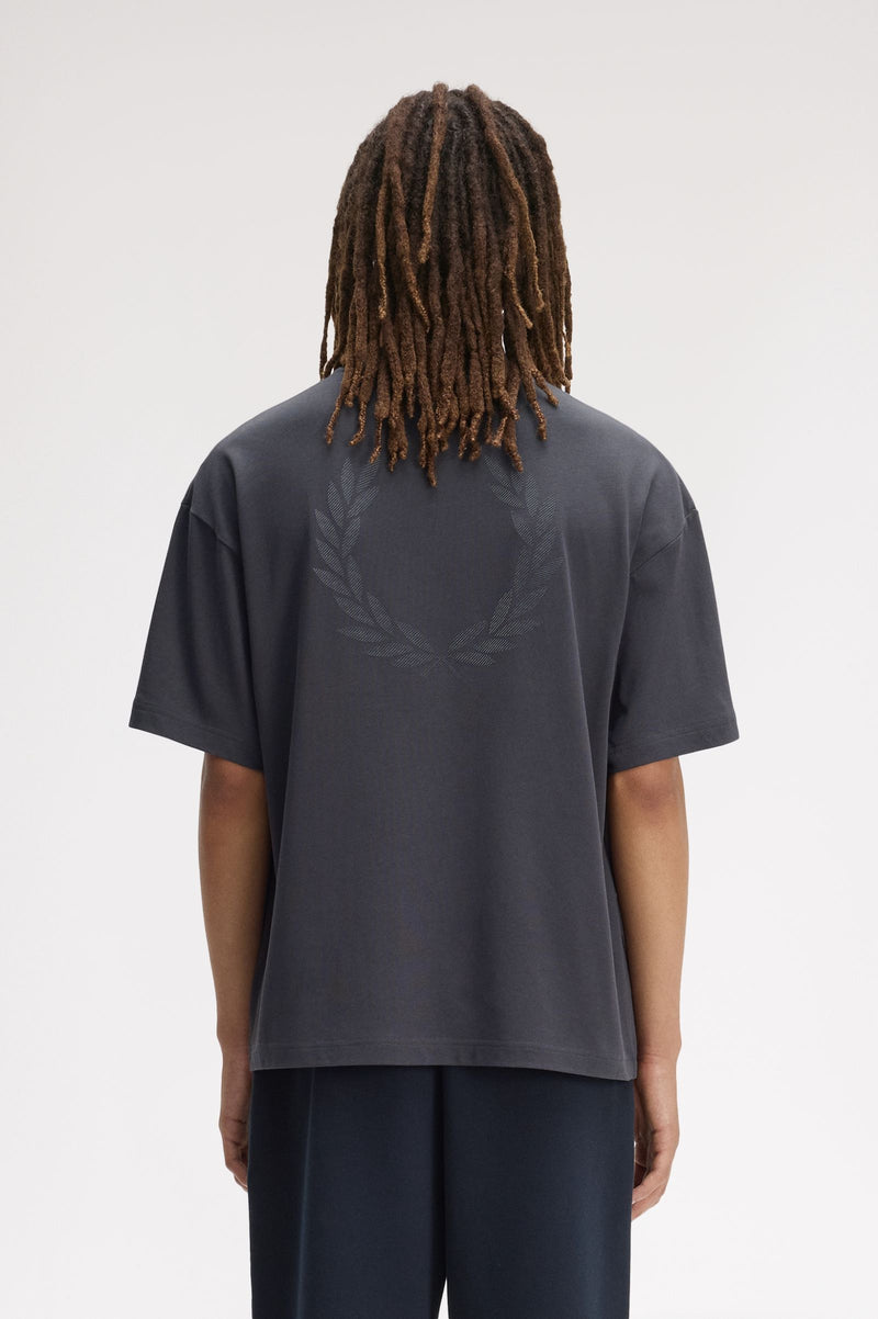 BACK PRINT LAUREL WREATH T-SHIRT