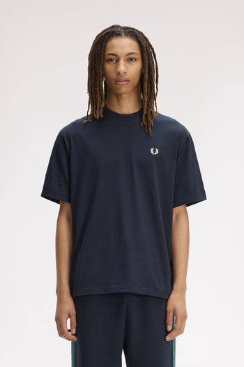 BACK PRINT FRED PERRY TEXT T-SHIRT
