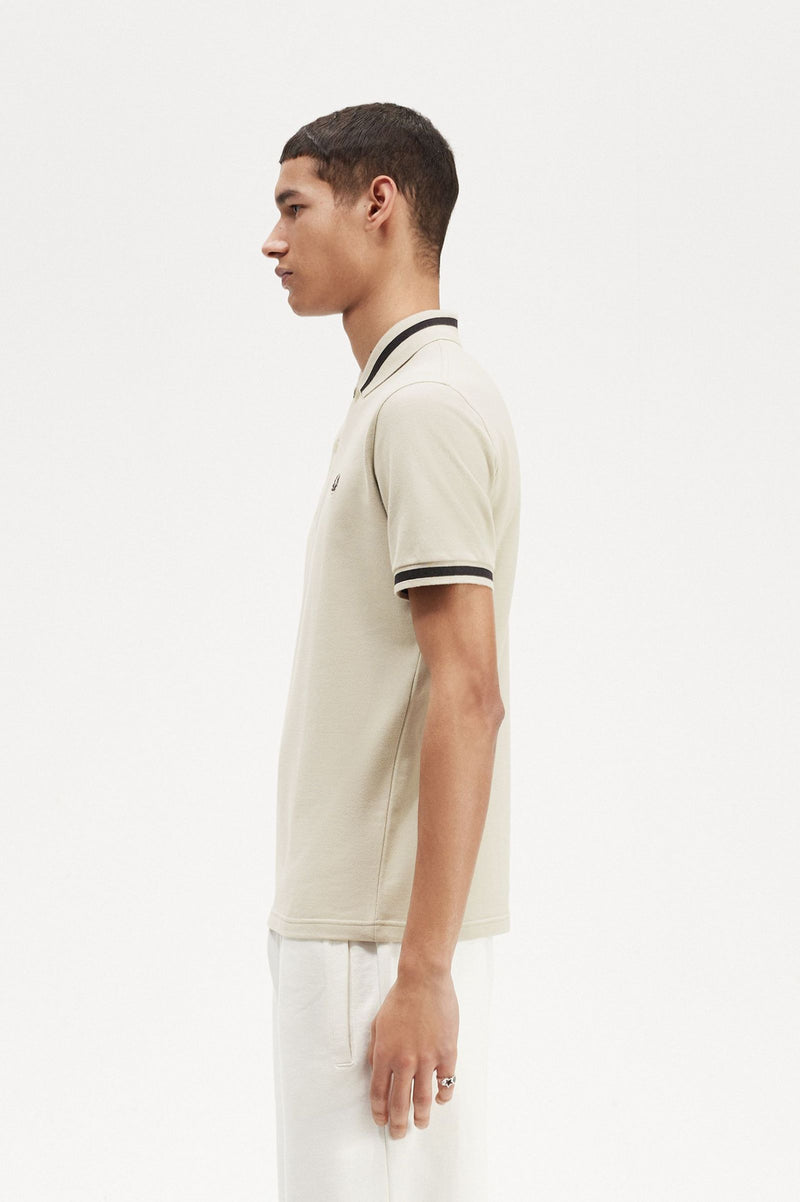 SINGLE TIPPED FRED PERRY SHIRT
