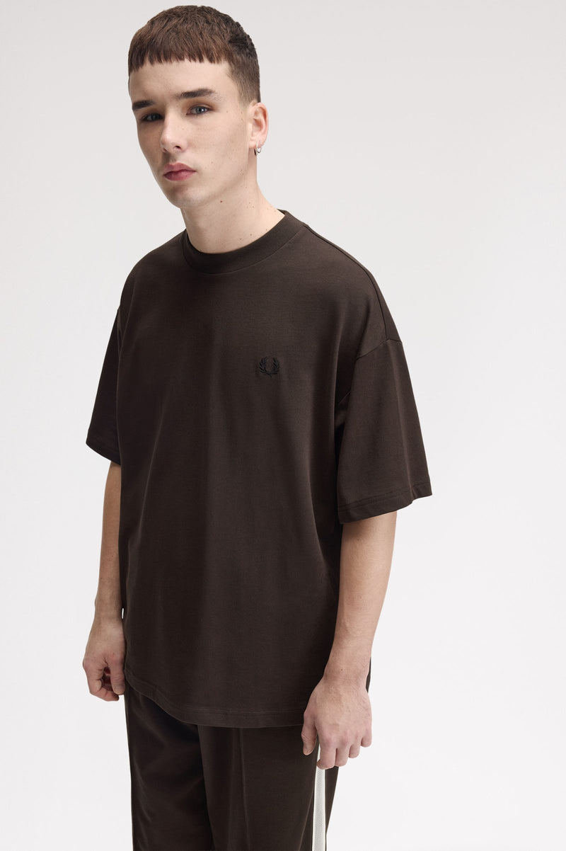 OVERSIZED T-SHIRT