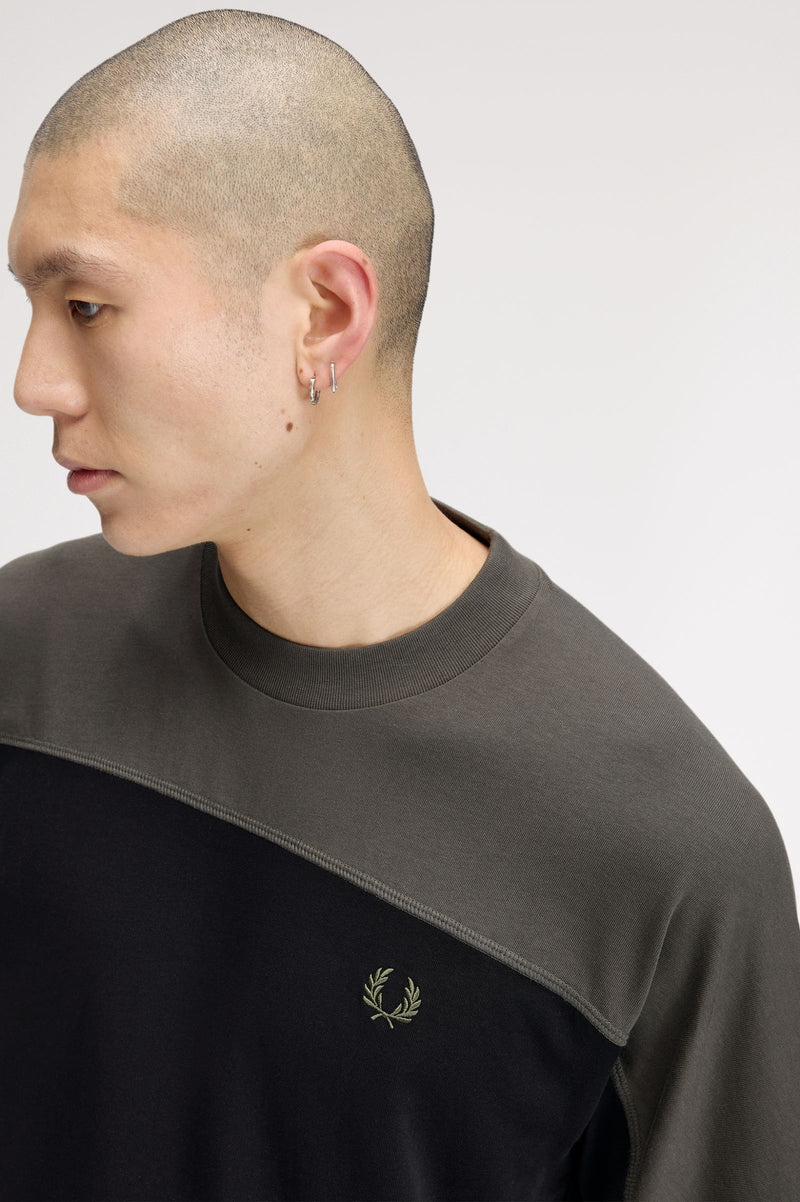 COLOUR BLOCK T-SHIRT