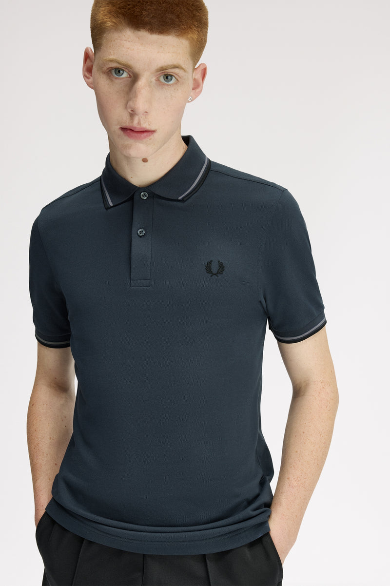 TWIN TIPPED FRED PERRY SHIRT