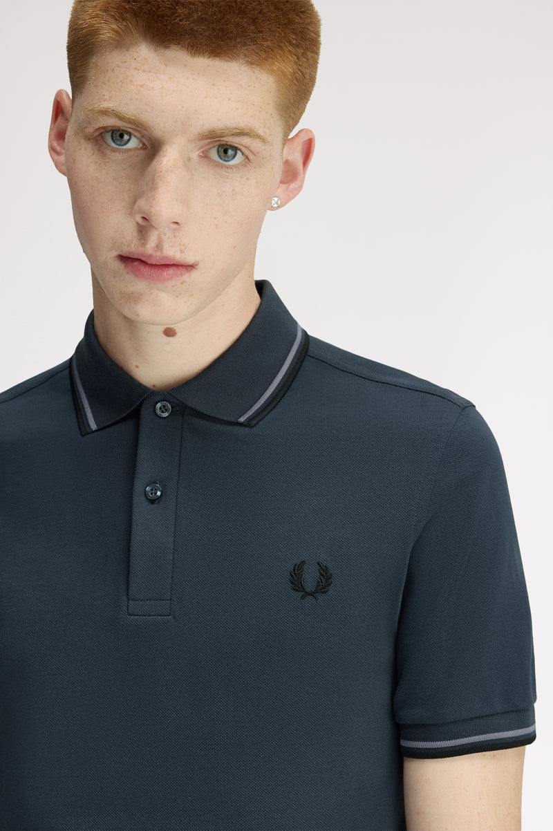 TWIN TIPPED FRED PERRY SHIRT
