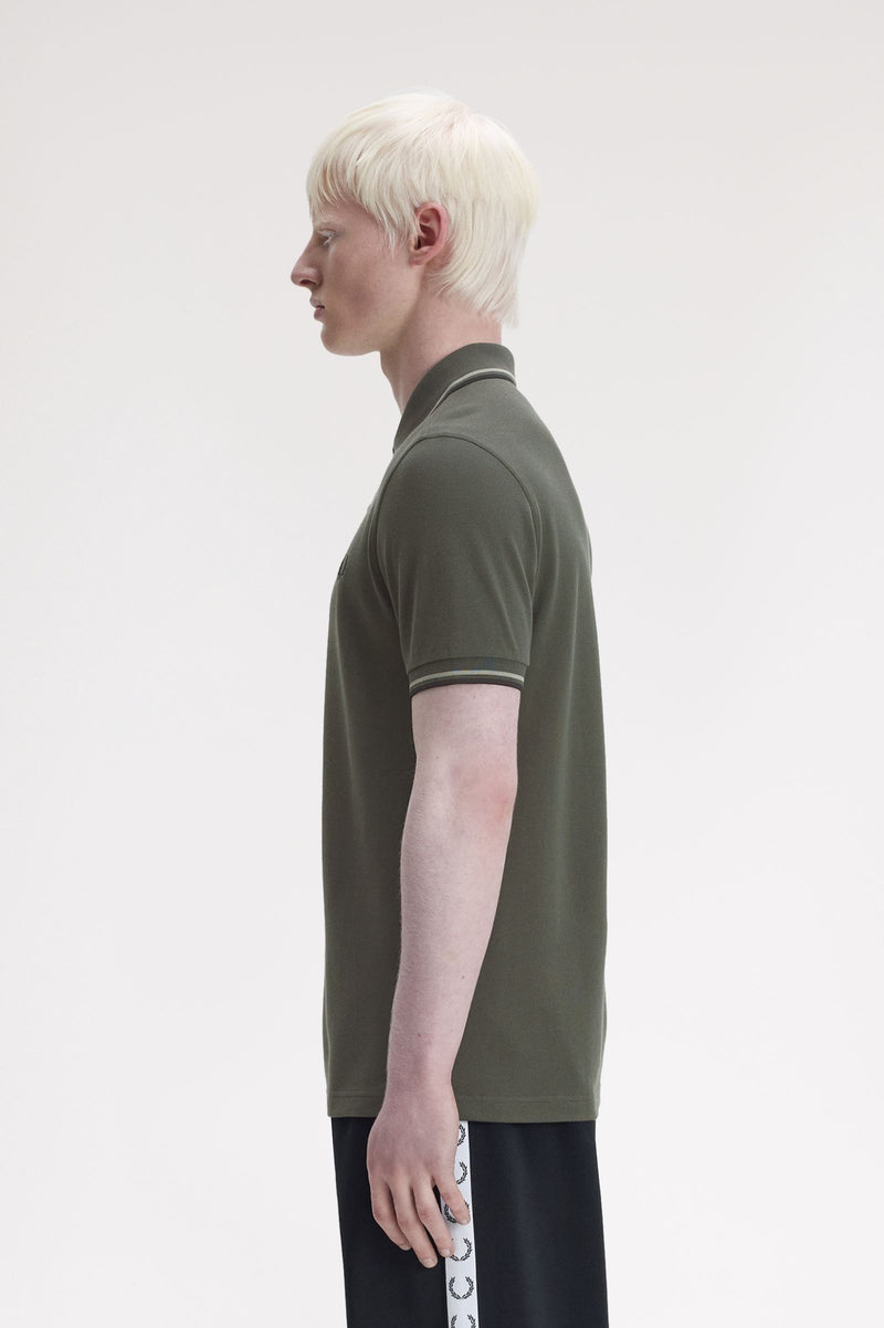 TWIN TIPPED FRED PERRY SHIRT