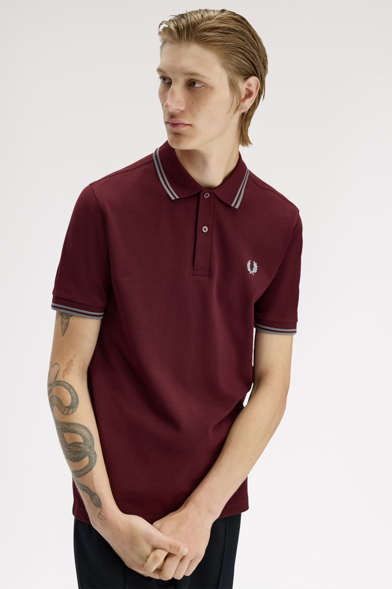 TWIN TIPPED FRED PERRY SHIRT