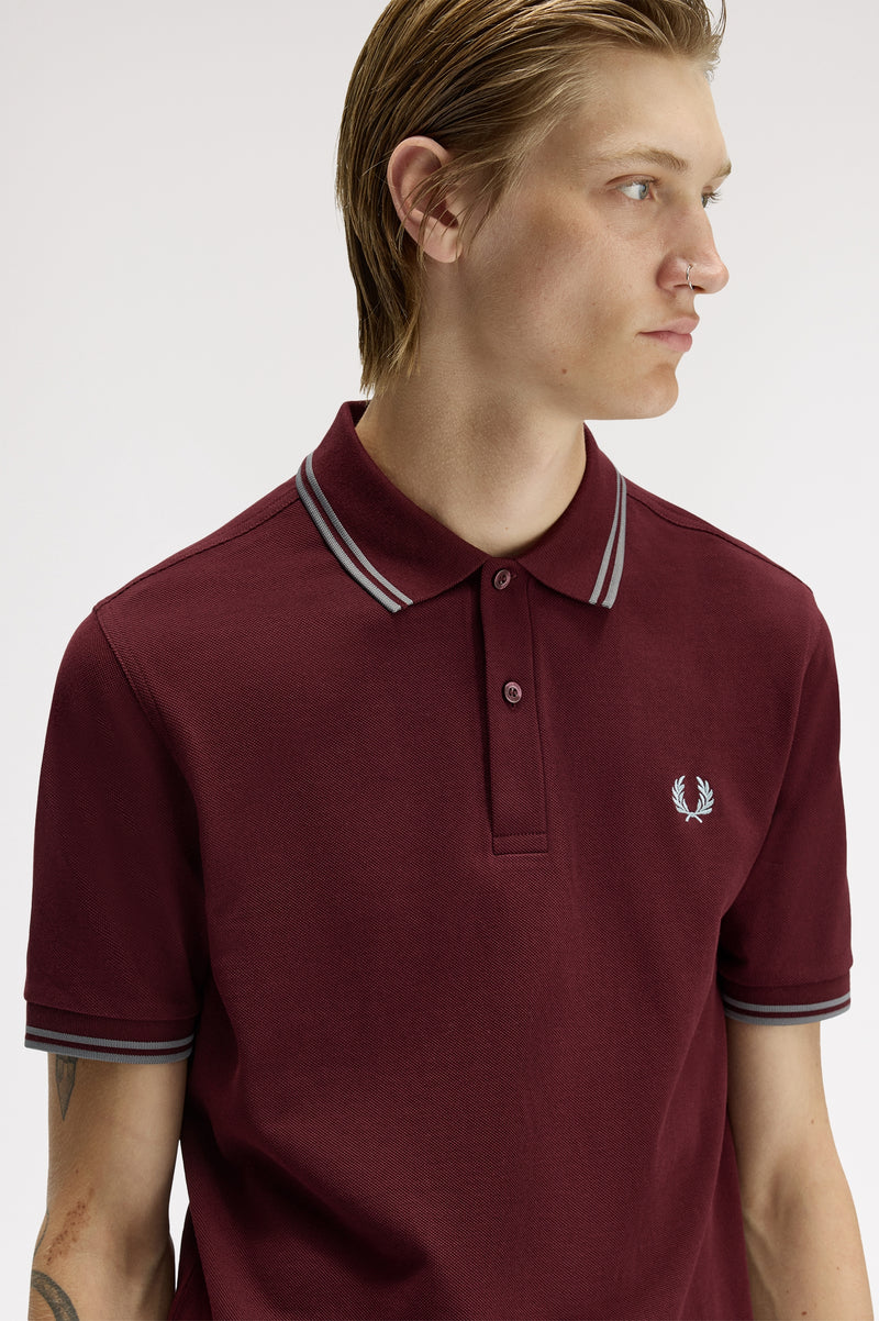 TWIN TIPPED FRED PERRY SHIRT