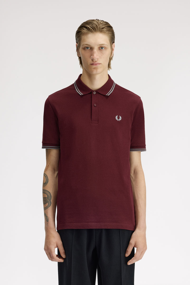 TWIN TIPPED FRED PERRY SHIRT