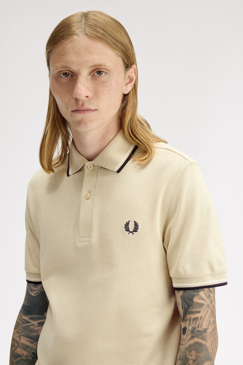 TWIN TIPPED FRED PERRY SHIRT