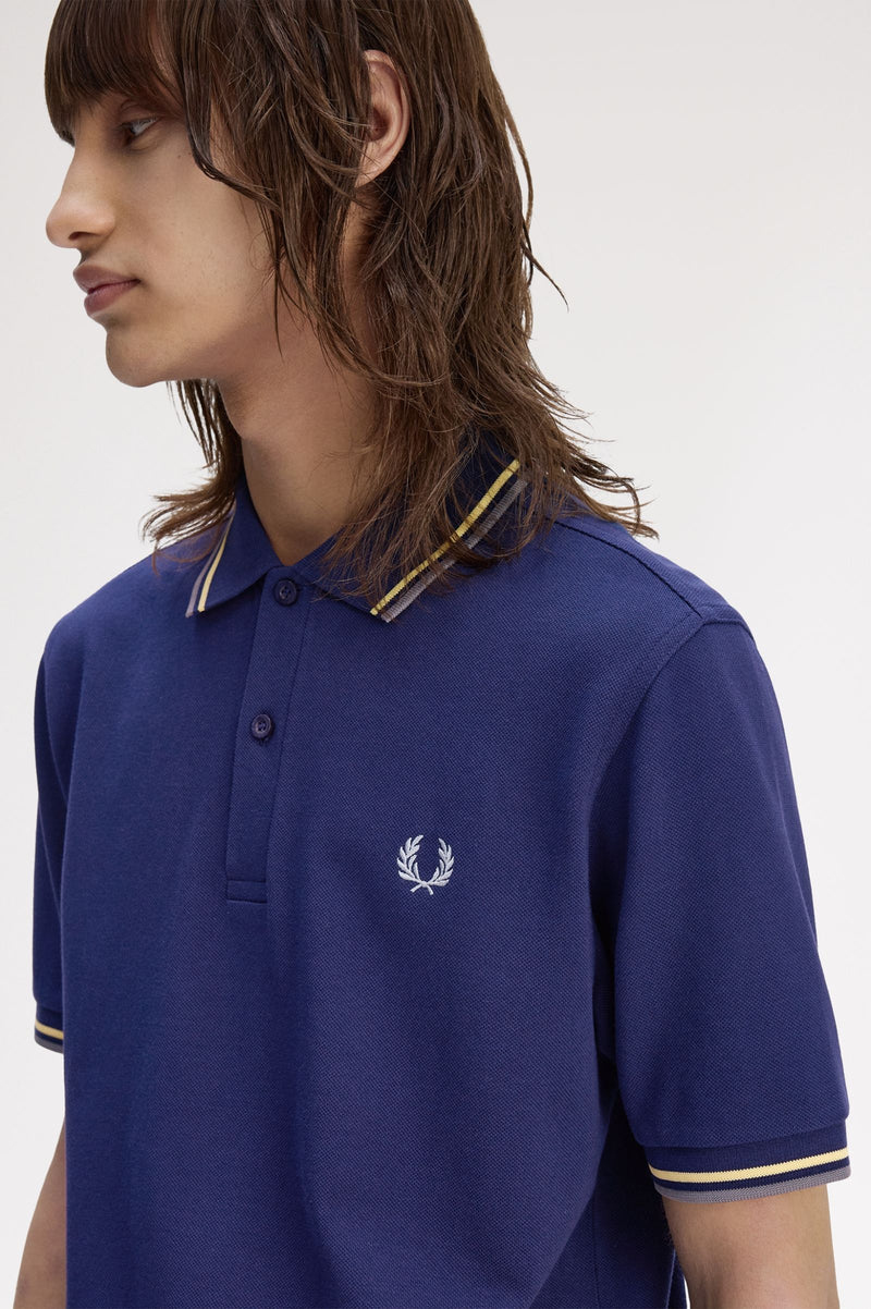 TWIN TIPPED FRED PERRY SHIRT