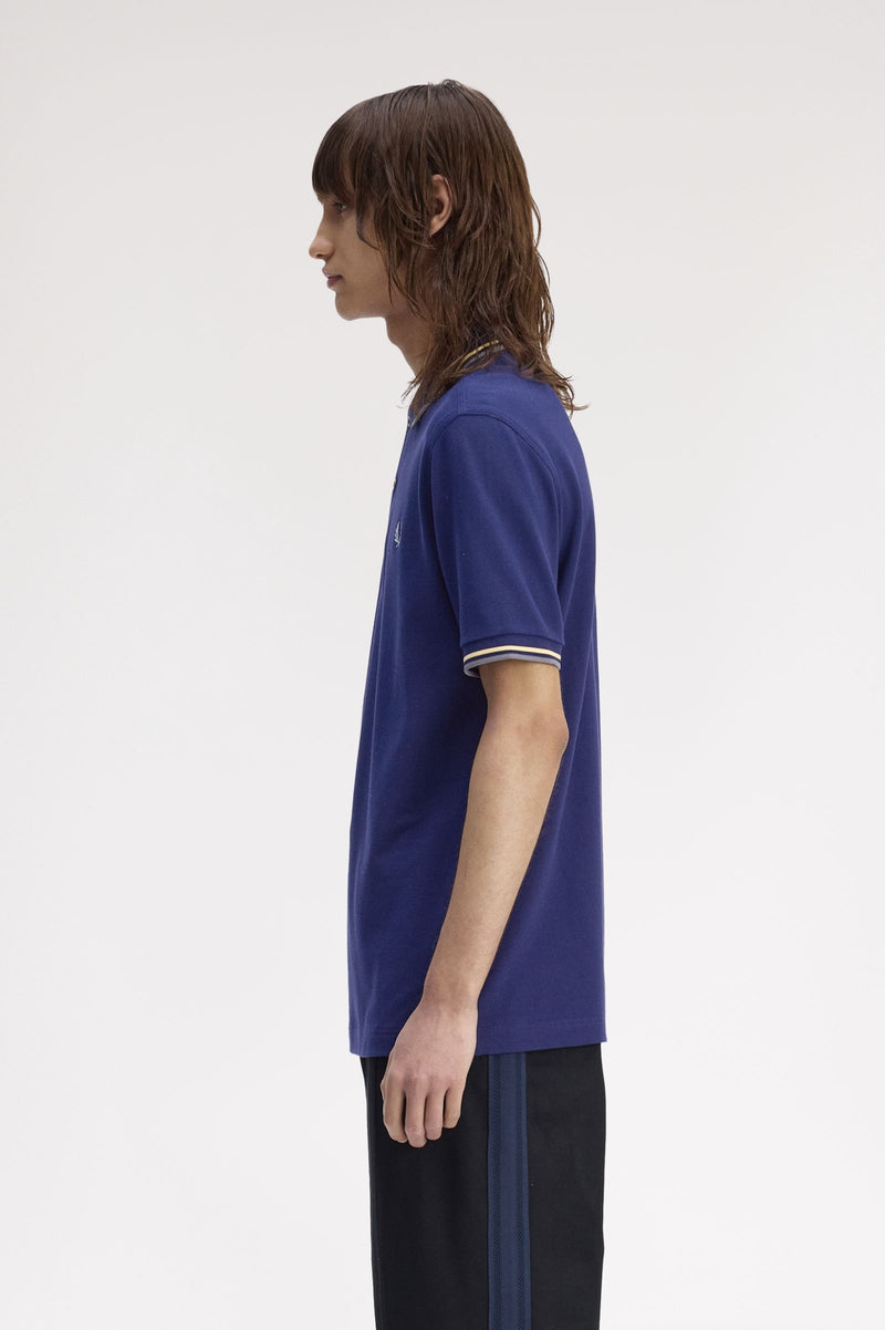 TWIN TIPPED FRED PERRY SHIRT