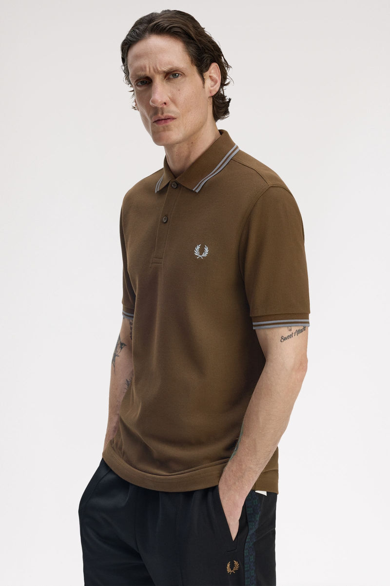 TWIN TIPPED FRED PERRY SHIRT
