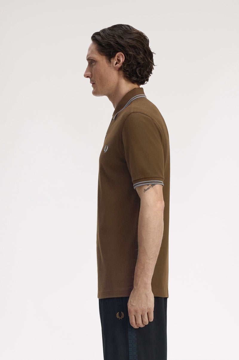 TWIN TIPPED FRED PERRY SHIRT